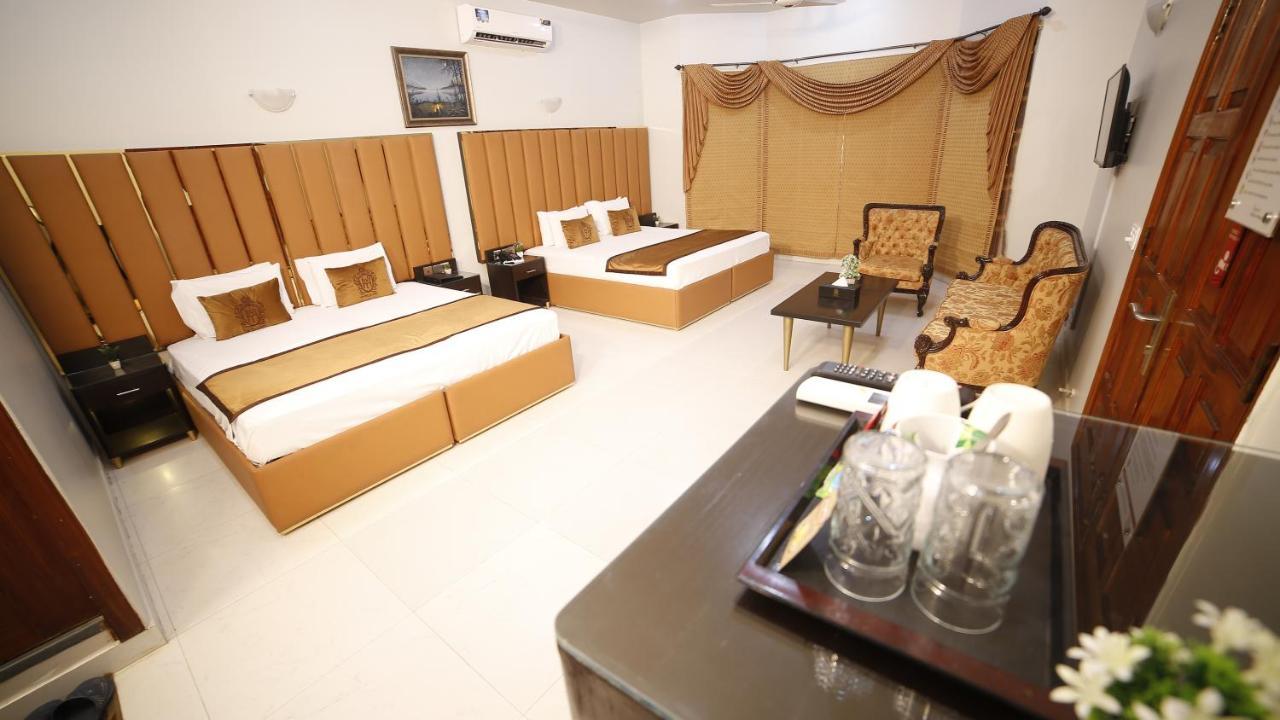Four Squares Karachi Bed & Breakfast Ngoại thất bức ảnh