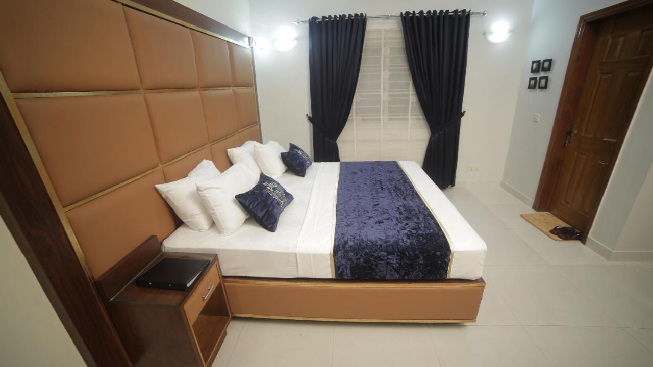 Four Squares Karachi Bed & Breakfast Ngoại thất bức ảnh