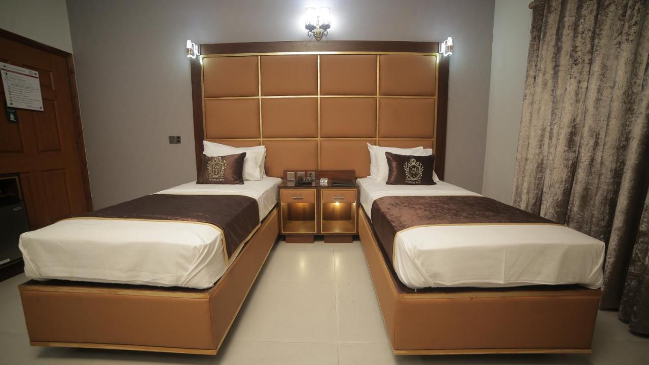 Four Squares Karachi Bed & Breakfast Ngoại thất bức ảnh