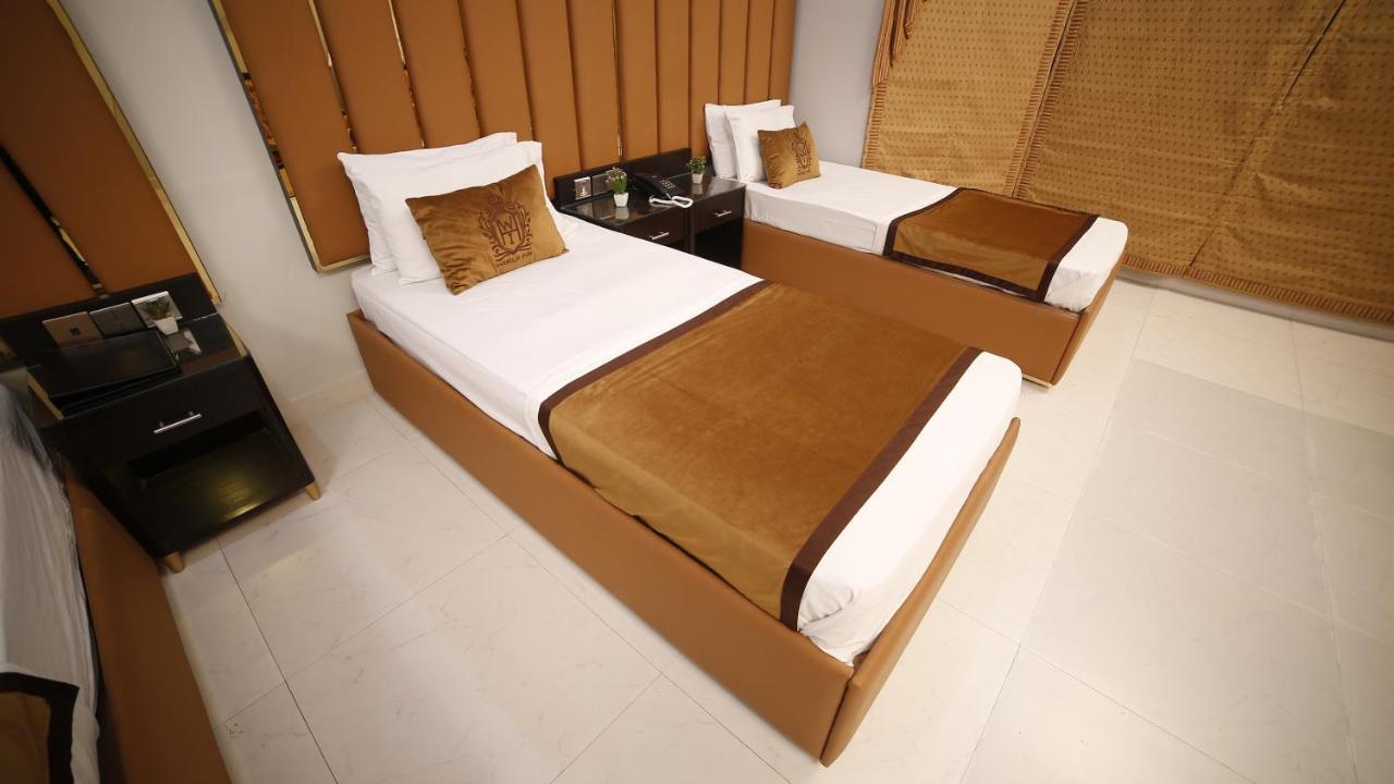 Four Squares Karachi Bed & Breakfast Ngoại thất bức ảnh