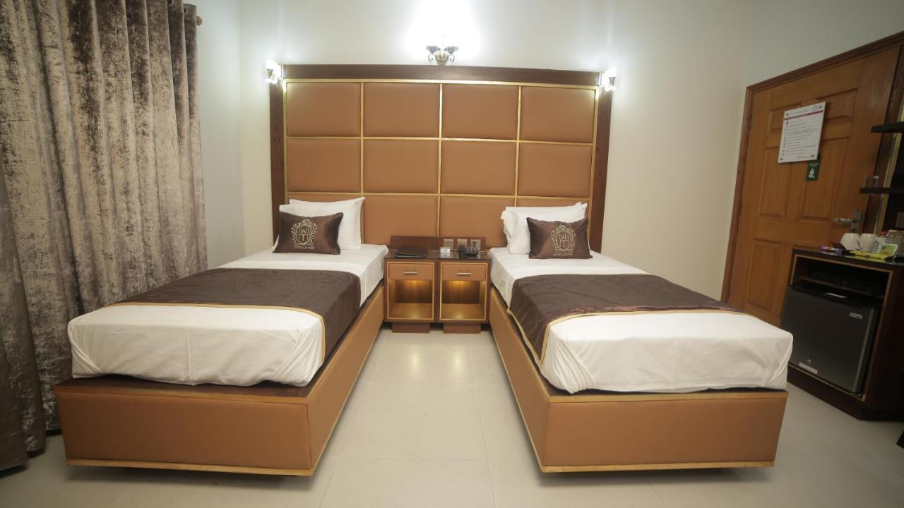 Four Squares Karachi Bed & Breakfast Ngoại thất bức ảnh